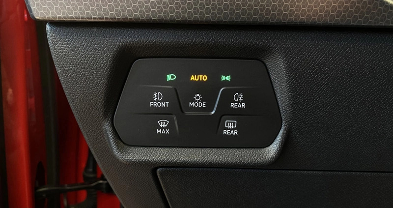 Seat Leon cena 79900 przebieg: 26100, rok produkcji 2022 z Chełmno małe 191